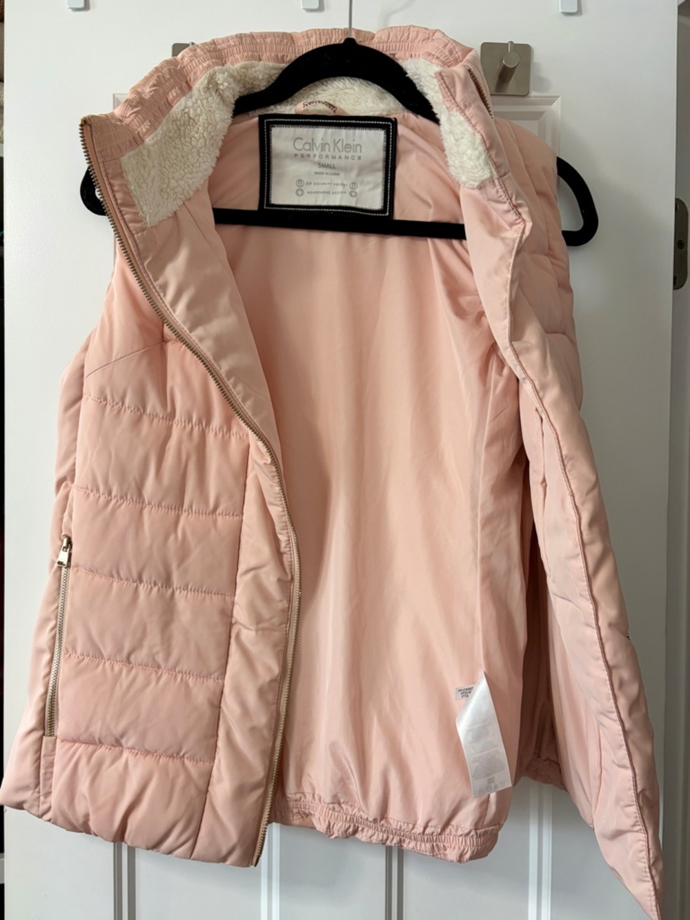 Calvin Klein Performance Quilted Puffer Vest in Light Pink - Picture 2 of 4